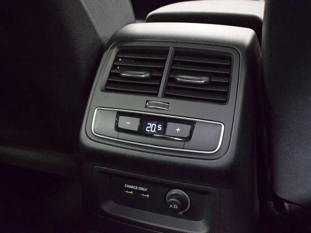 Б/У Ауди А4 2020 года. Фото: #18