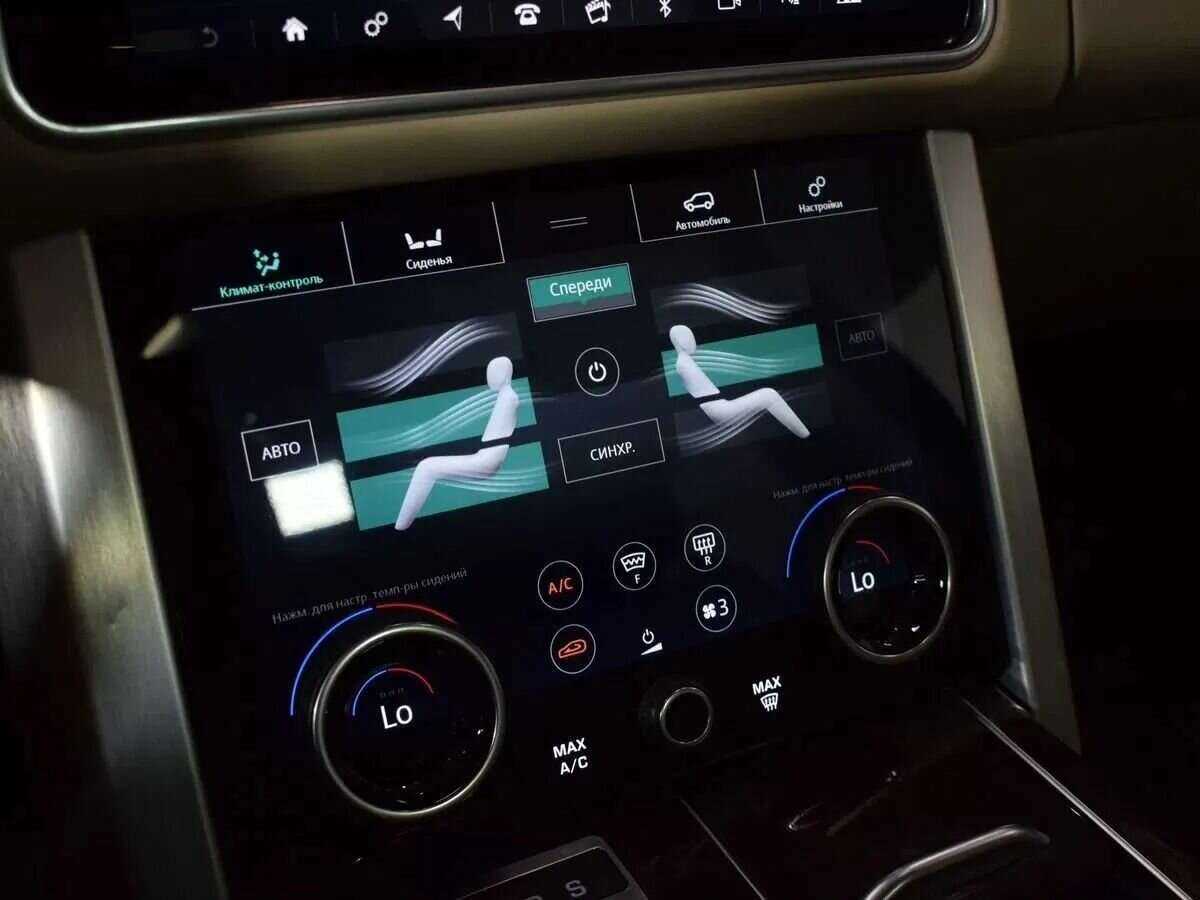 Б/У Лэнд Ровер Рэнж Ровер 2019 года. Фото: #12