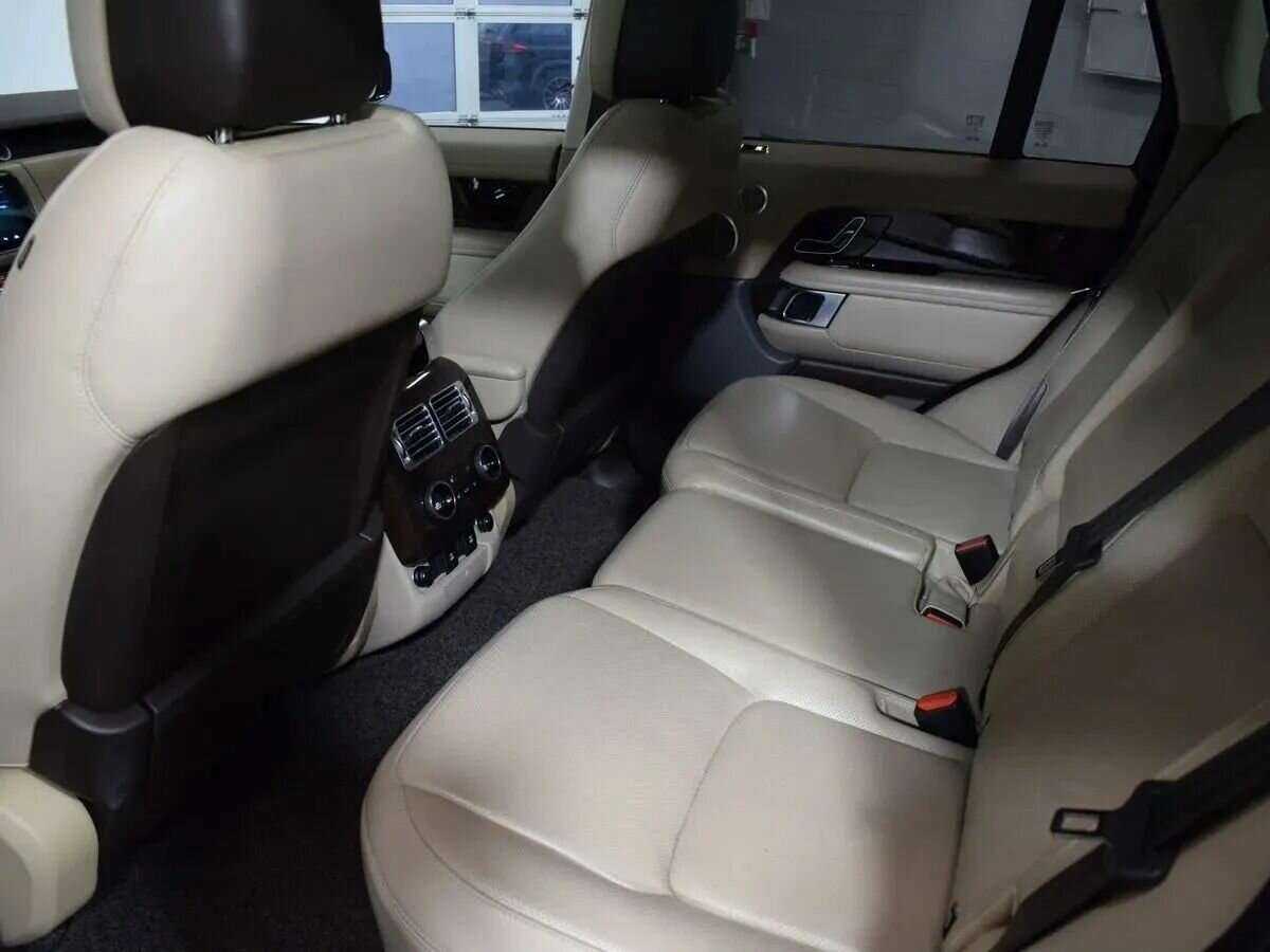 Б/У Лэнд Ровер Рэнж Ровер 2019 года. Фото: #18