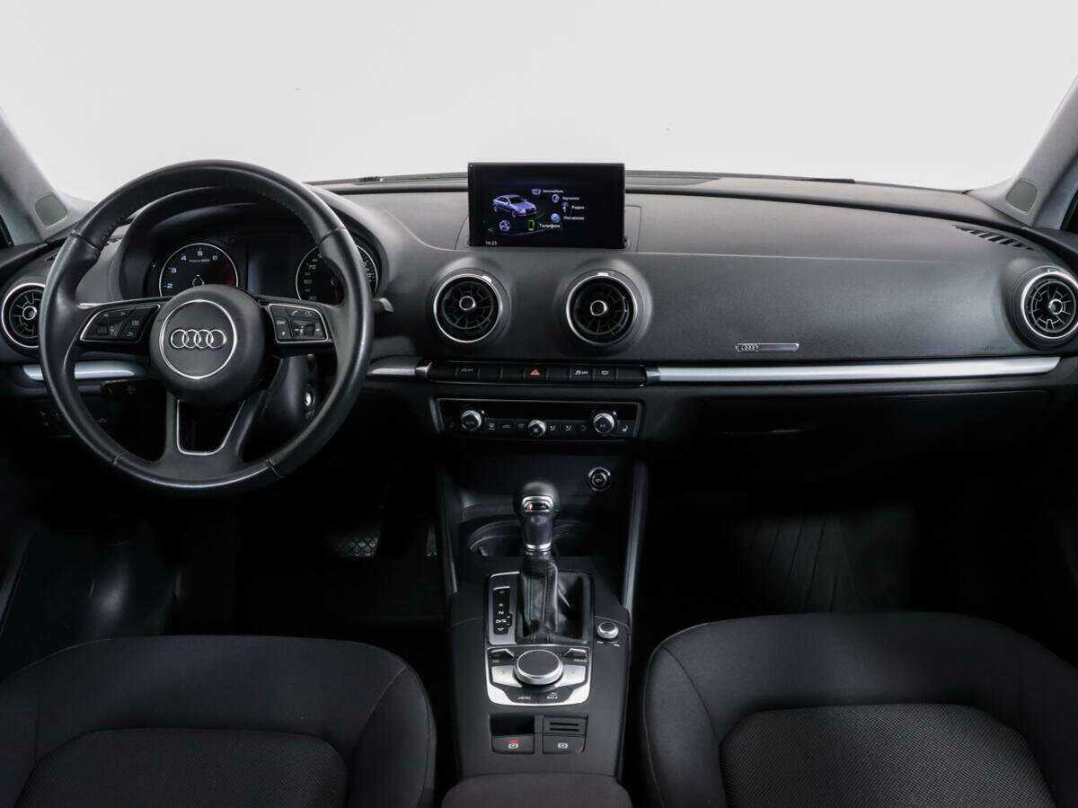 Б/У Ауди А3 2019 года. Фото: #7