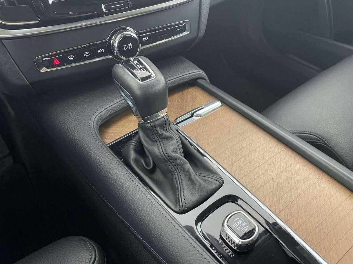 Б/У Вольво С90 2017 года. Фото: #12