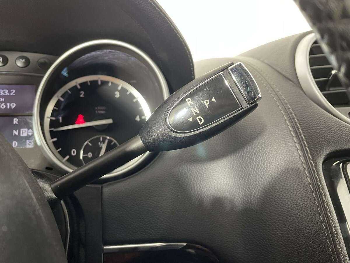 Б/У Мерседес-Бенц ГЛ-Класс 2010 года. Фото: #11