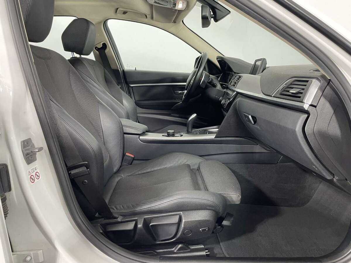 Б/У БМВ 3 серии 2018 года. Фото: #13