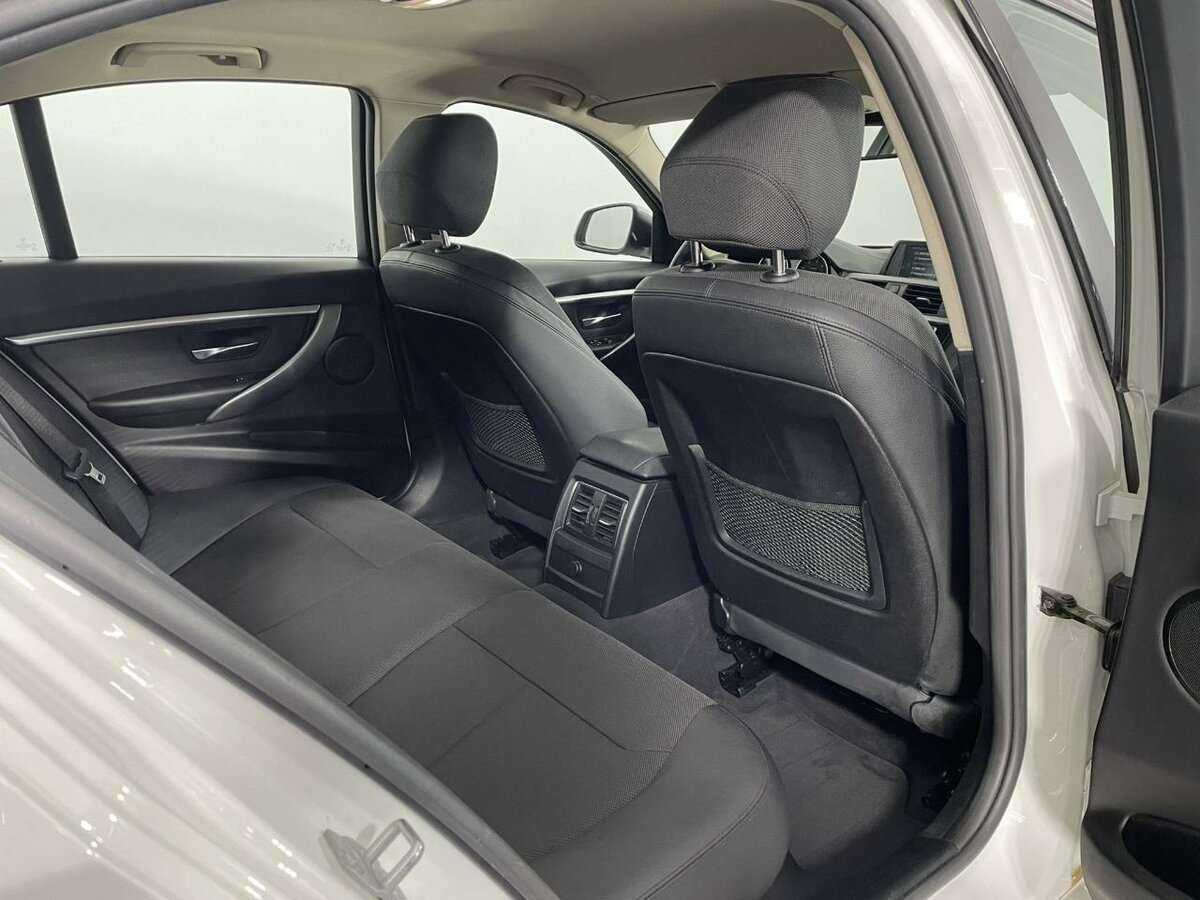 Б/У БМВ 3 серии 2018 года. Фото: #15