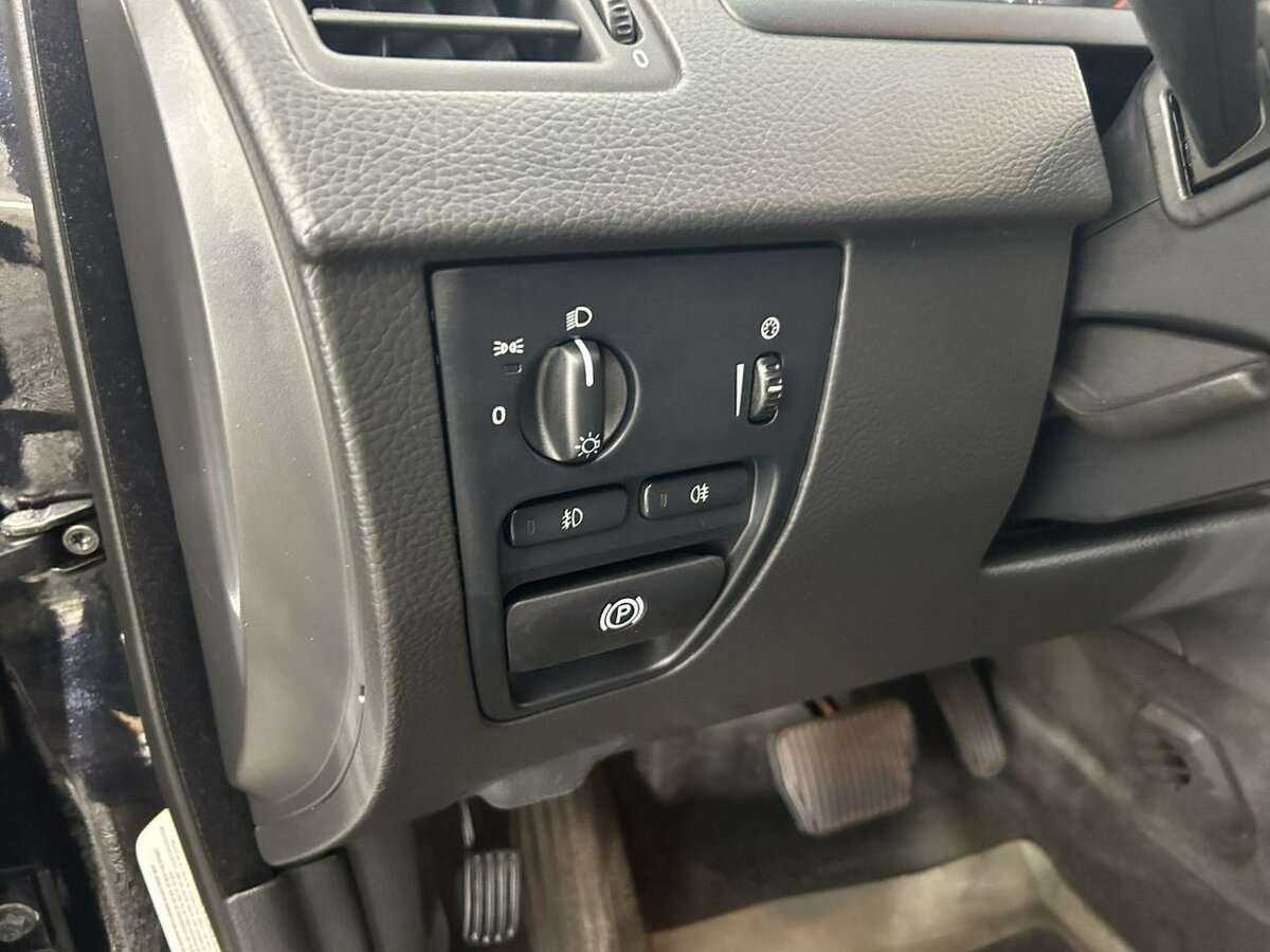 Б/У Вольво ИксЦ90 2006 года. Фото: #7