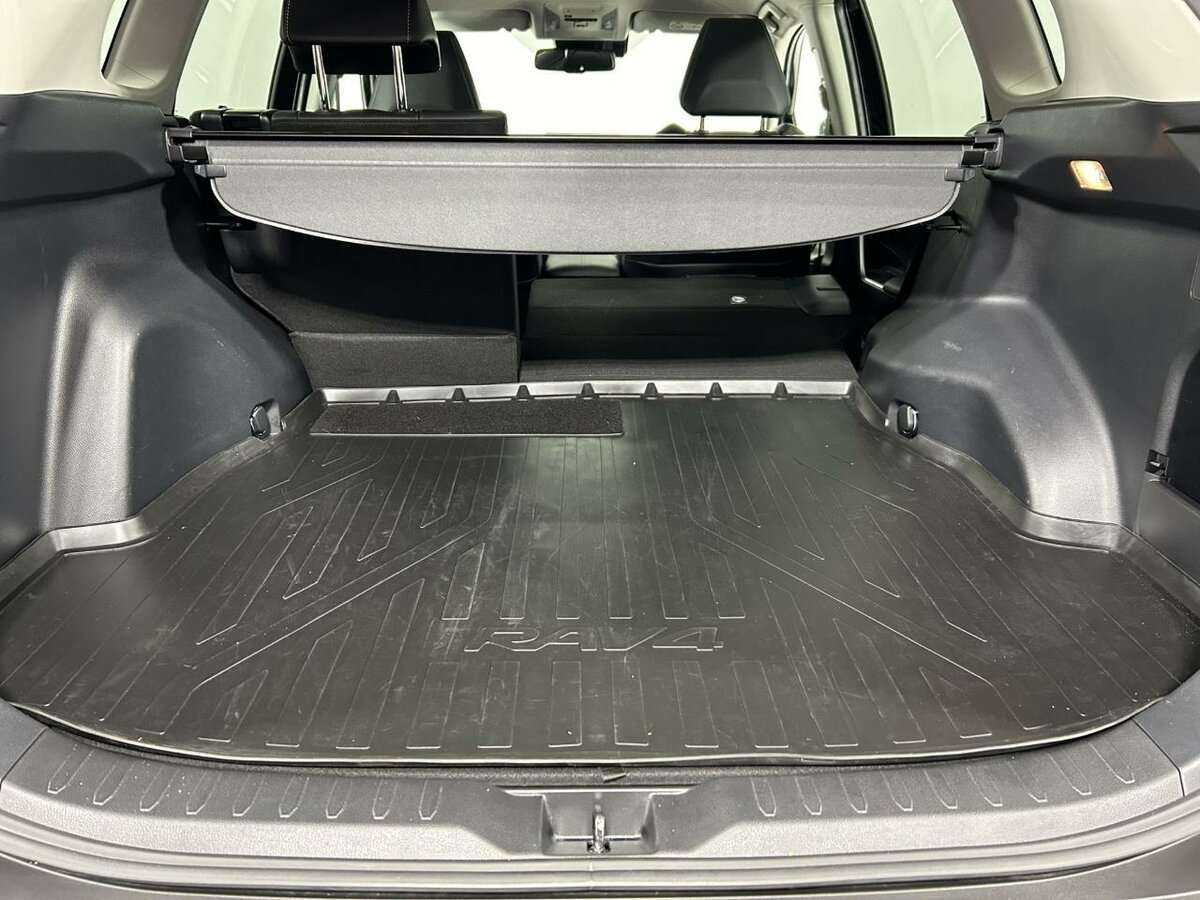 Б/У Тойота Рав4 2022 года. Фото: #17