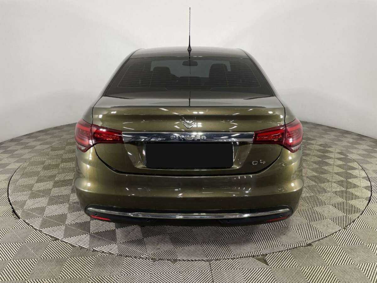 Б/У Ситроен Ц4 2018 года. Фото: #2