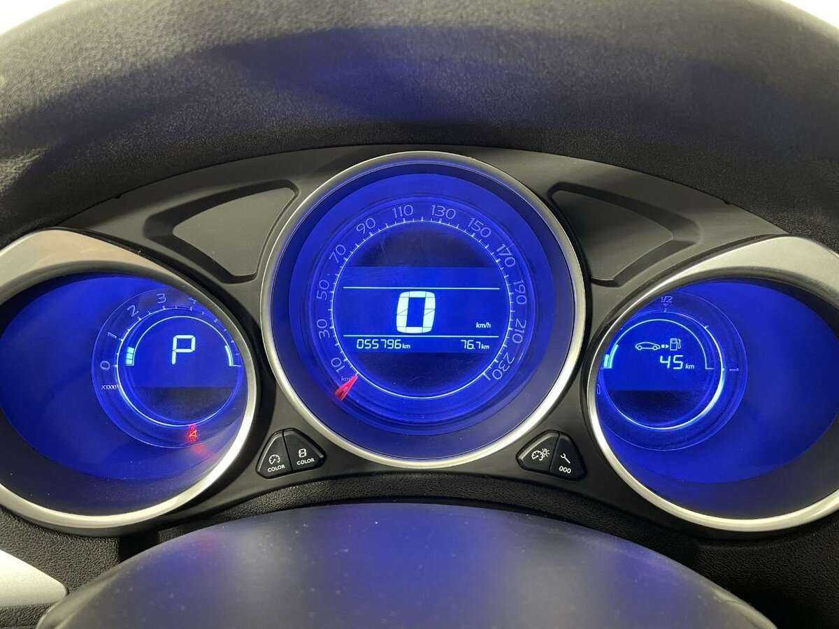 Б/У Ситроен Ц4 2018 года. Фото: #10