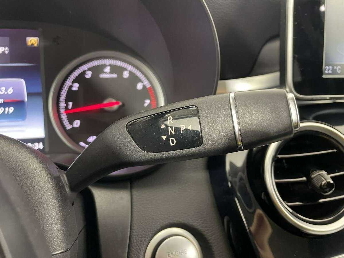 Б/У Мерседес-Бенц Ц-Класс 2015 года. Фото: #12