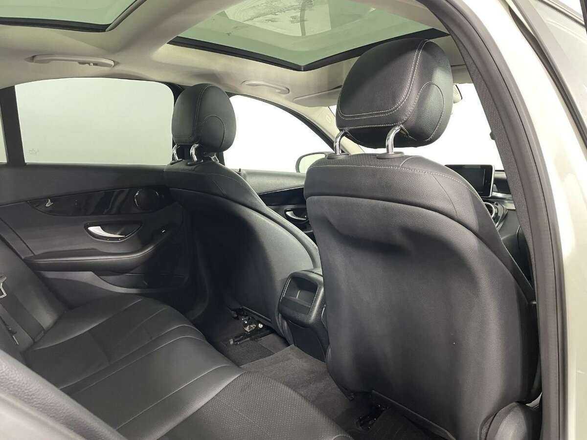 Б/У Мерседес-Бенц Ц-Класс 2015 года. Фото: #16