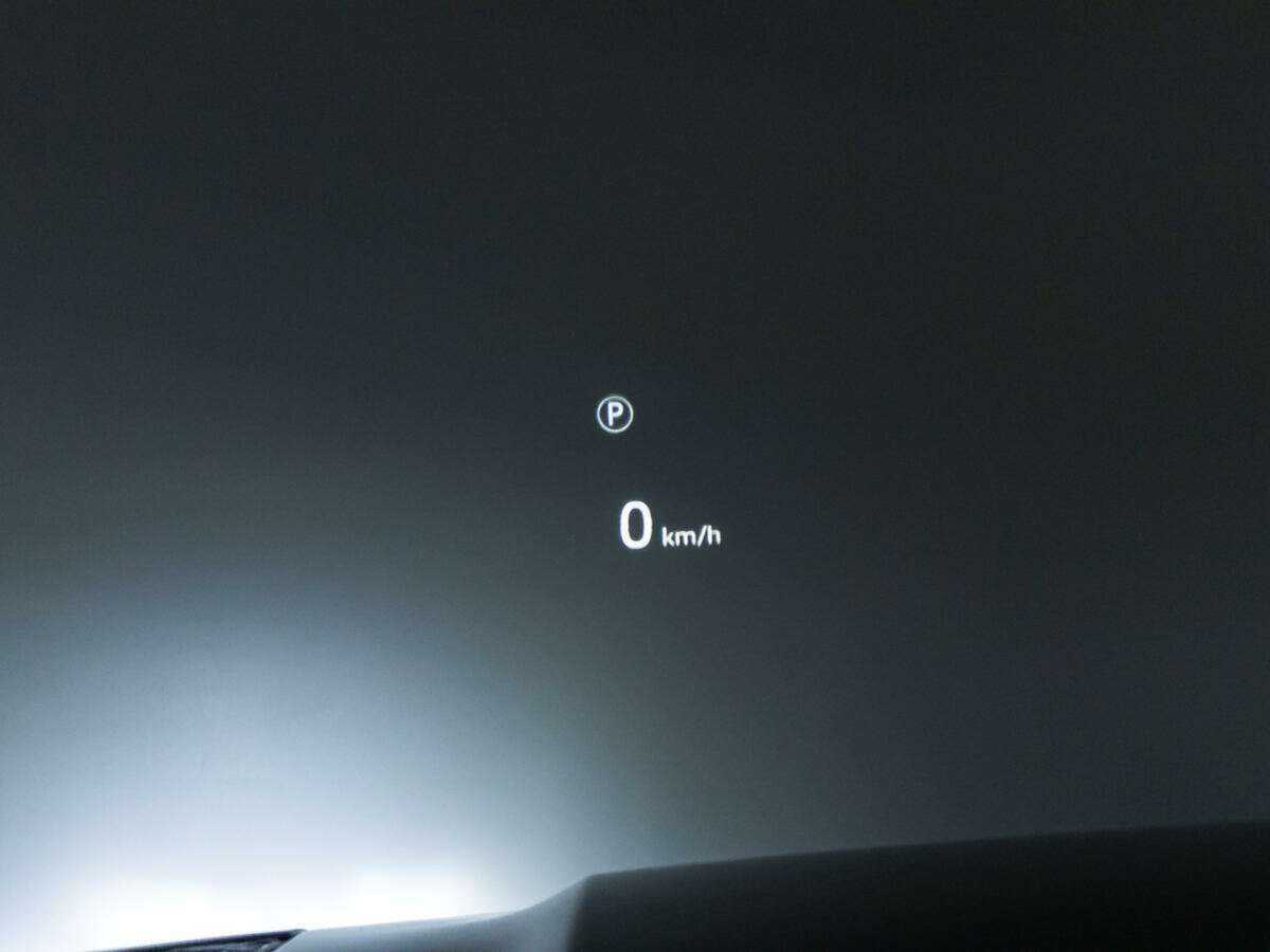 Б/У Лэнд Ровер Дефендер 2020 года. Фото: #17