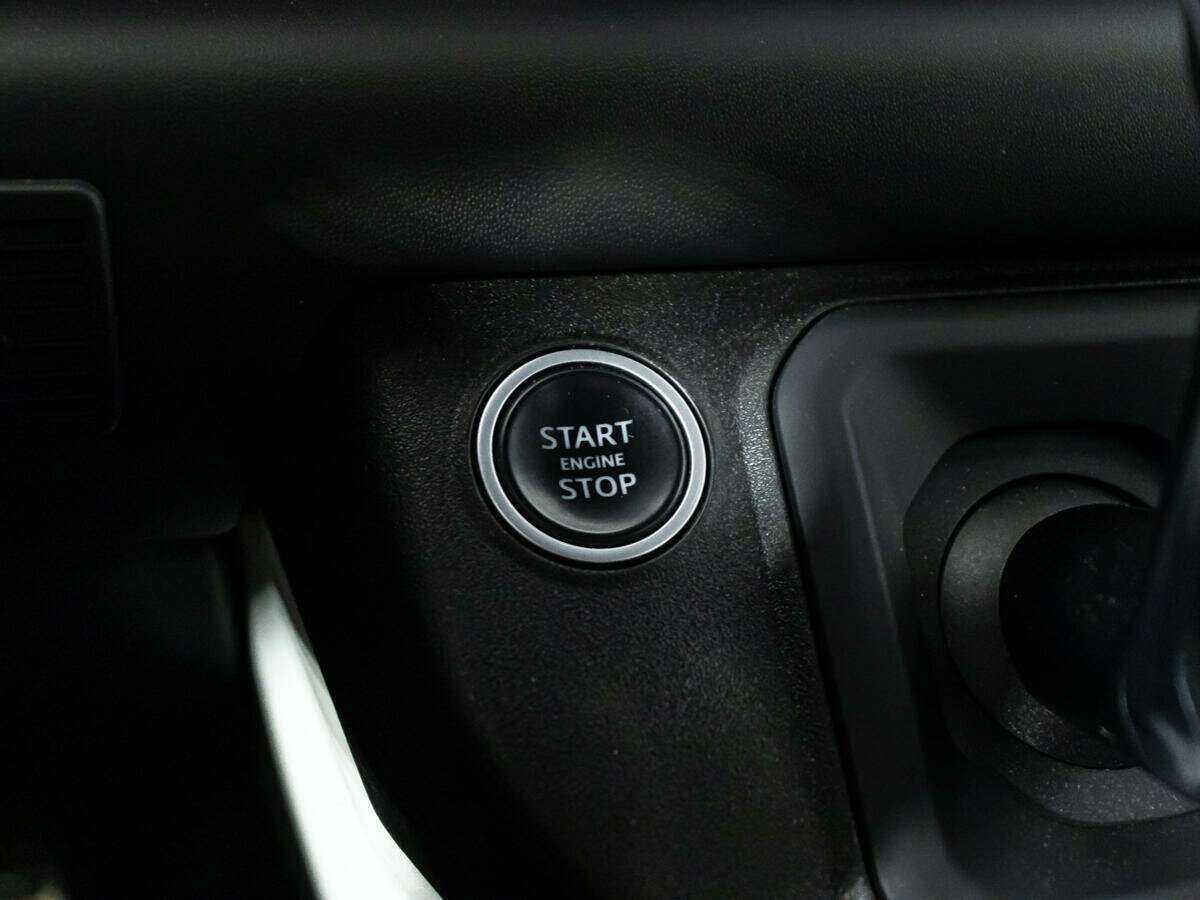 Б/У Лэнд Ровер Дефендер 2020 года. Фото: #20