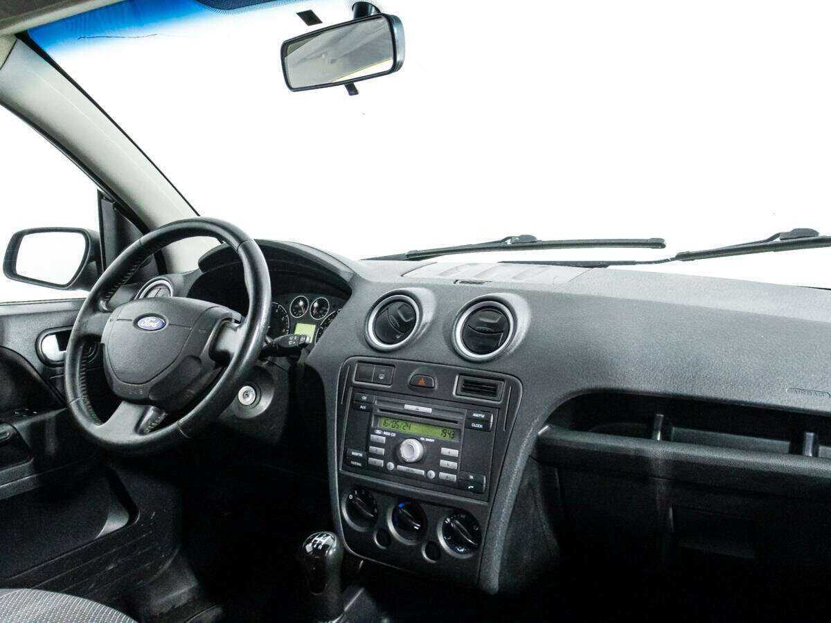 Б/У Форд Фьюжн 2006 года. Фото: #8