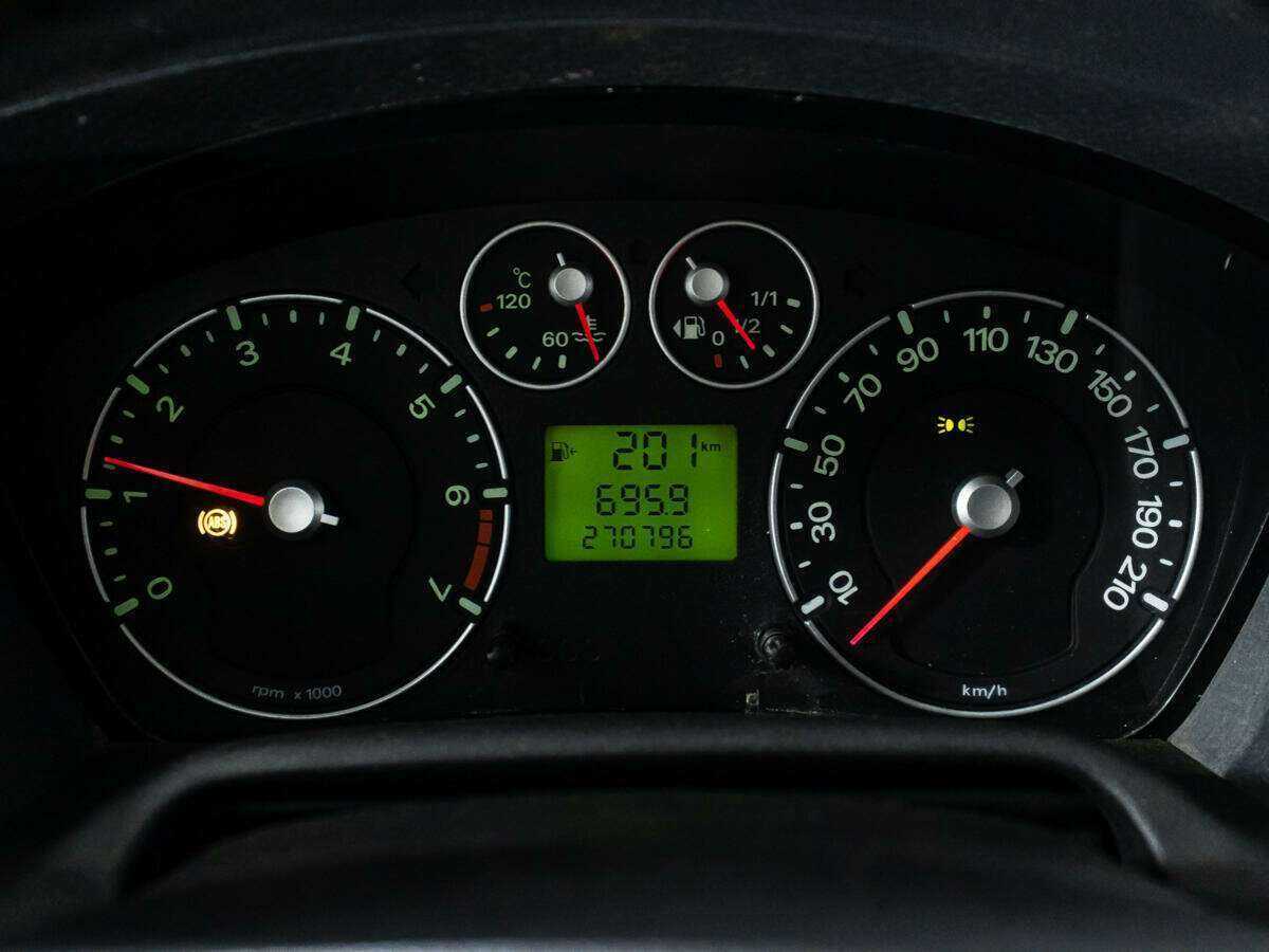 Б/У Форд Фьюжн 2006 года. Фото: #11