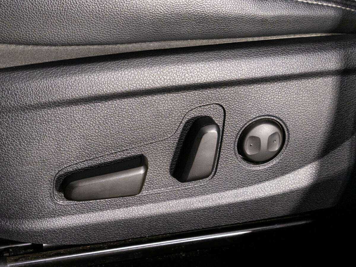 Б/У Хендай Санта Фе 2019 года. Фото: #14