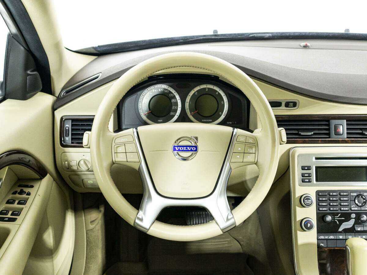 Б/У Вольво ИксЦ70 2010 года. Фото: #17