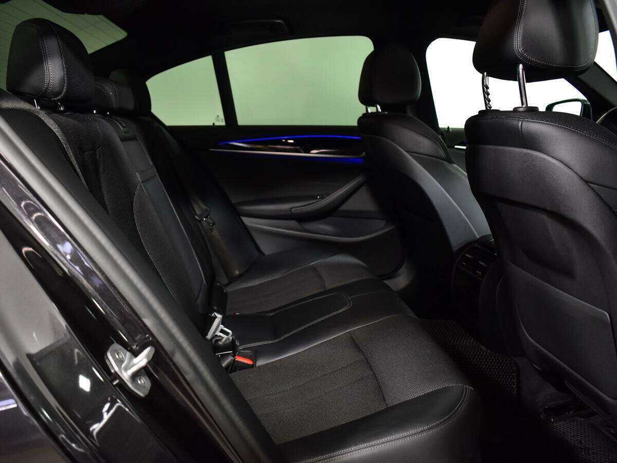 Б/У БМВ 5 серии 2019 года. Фото: #9