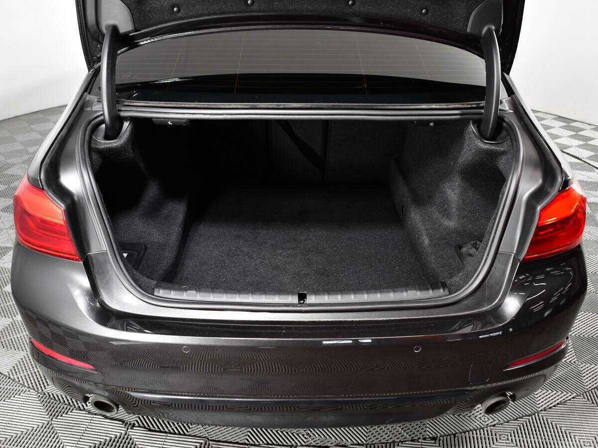 Б/У БМВ 5 серии 2019 года. Фото: #20