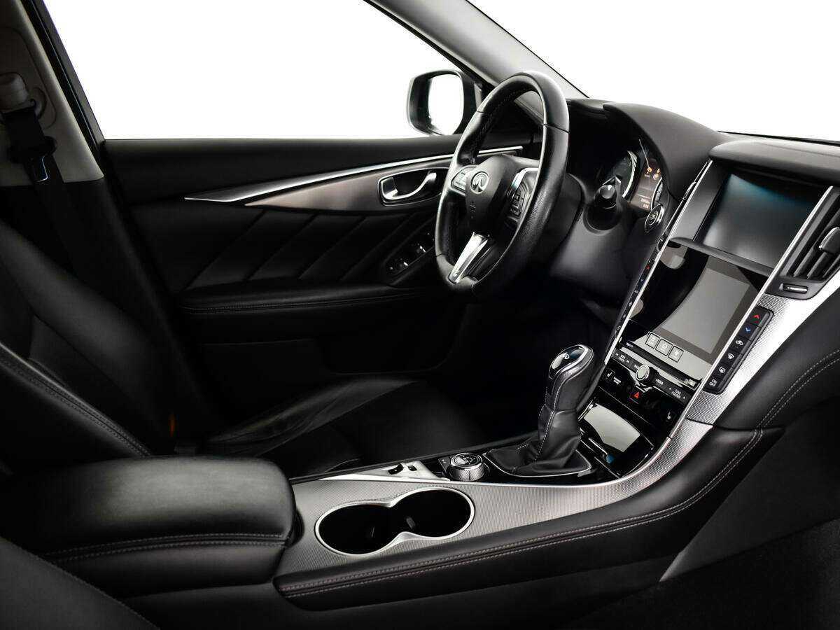 Б/У Инфинити К50 2018 года. Фото: #8