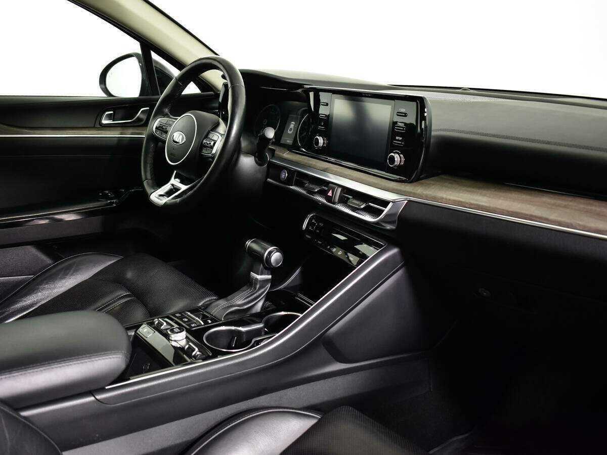 Б/У Киа К5 2021 года. Фото: #4