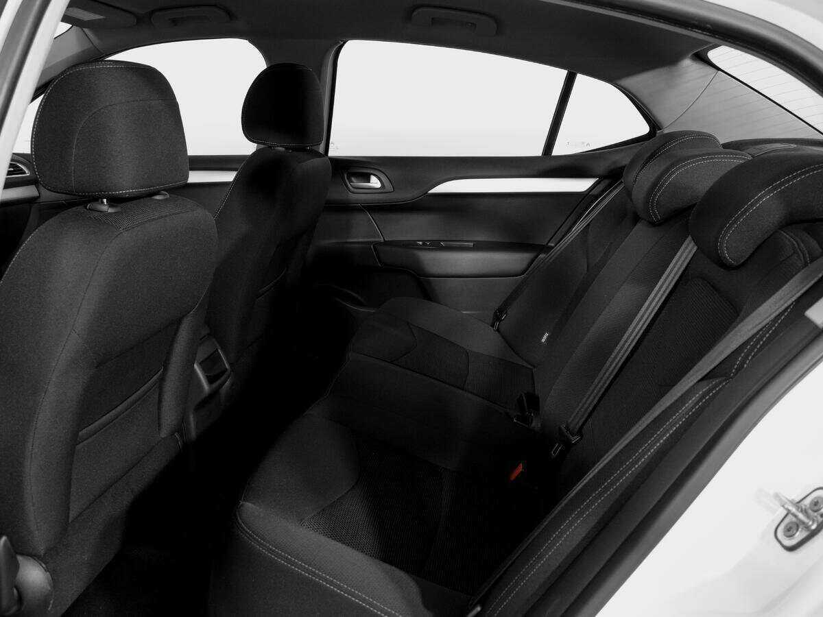 Б/У Ситроен Ц4 2016 года. Фото: #9