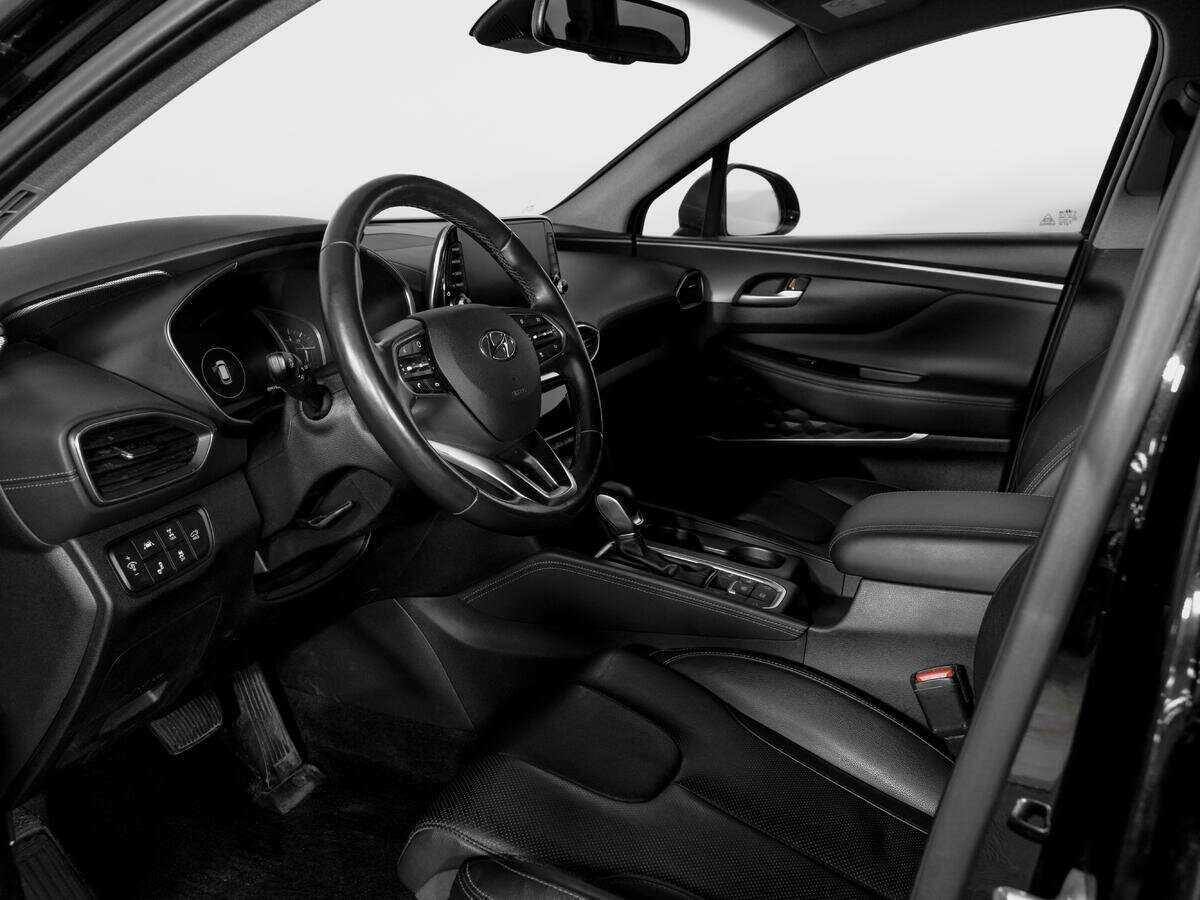 Б/У Хендай Санта Фе 2019 года. Фото: #13