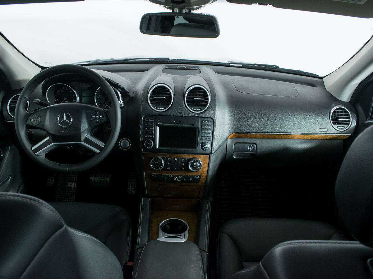 Б/У Мерседес-Бенц ГЛ-Класс 2009 года. Фото: #9