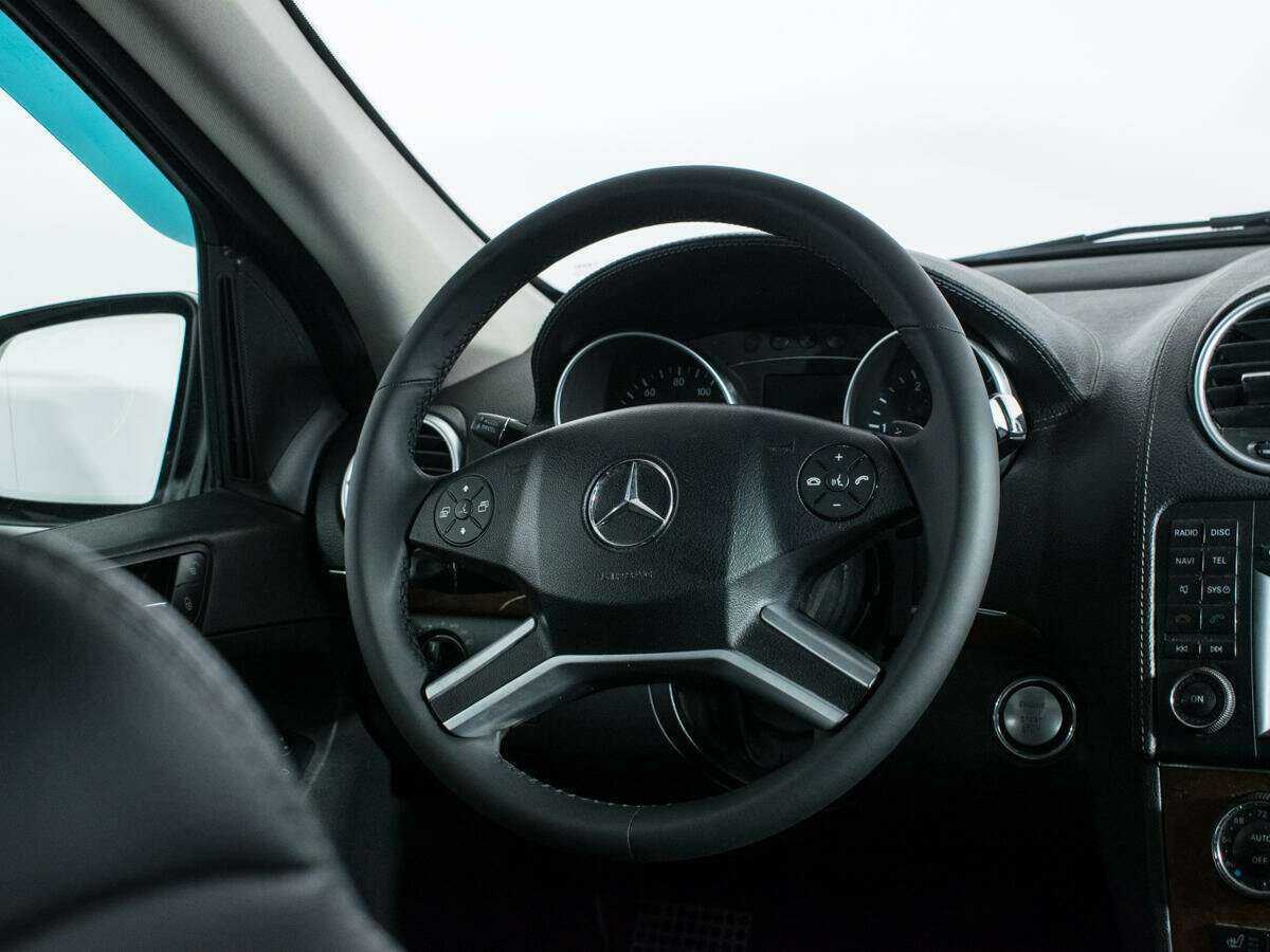 Б/У Мерседес-Бенц ГЛ-Класс 2009 года. Фото: #11