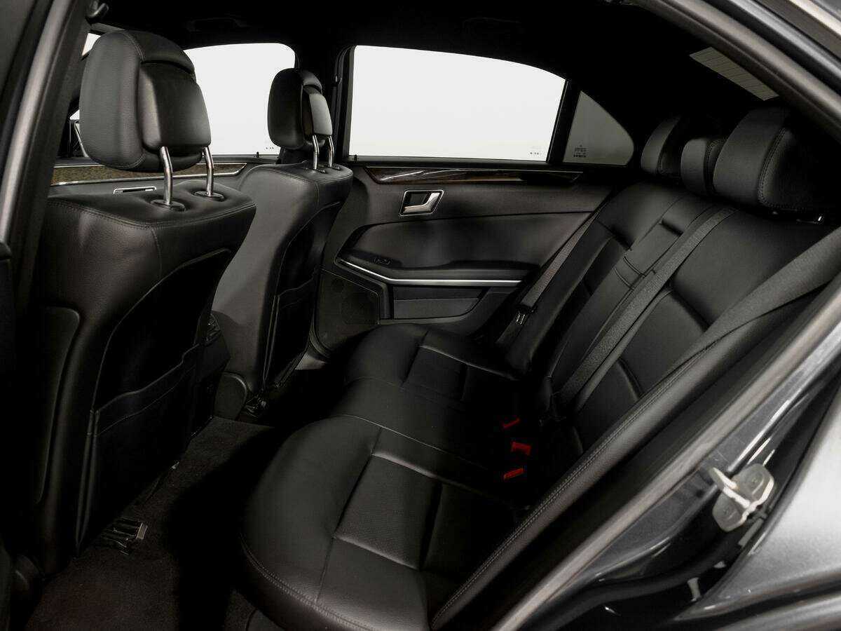 Б/У Мерседес-Бенц Е-Класс 2012 года. Фото: #9