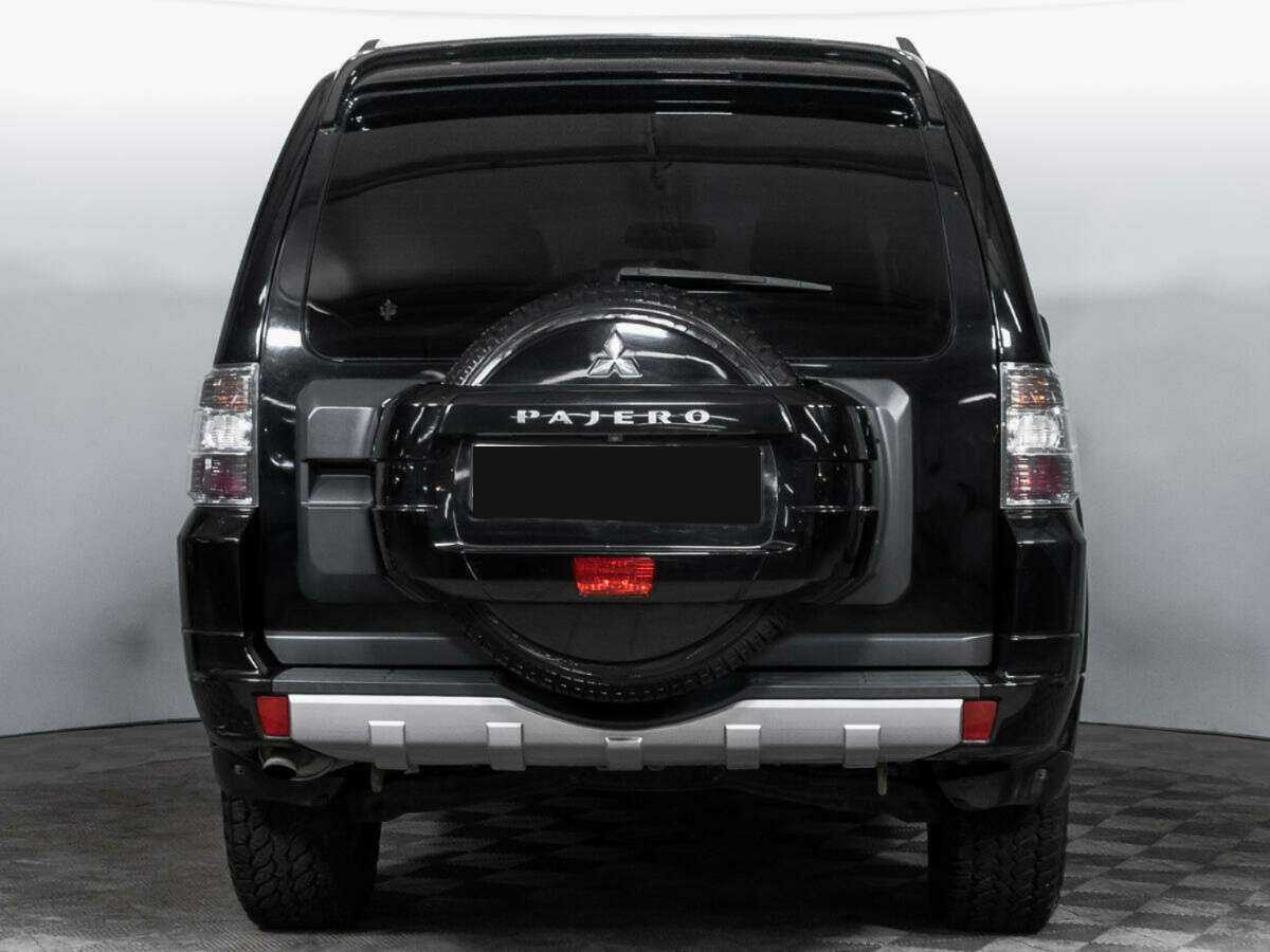 Б/У Митсубиши Паджеро 2011 года. Фото: #5