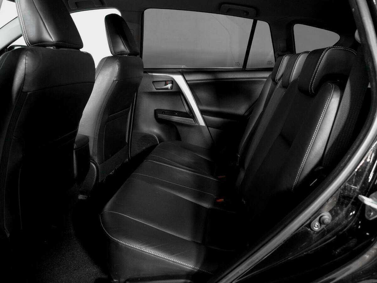 Б/У Тойота Рав4 2016 года. Фото: #9