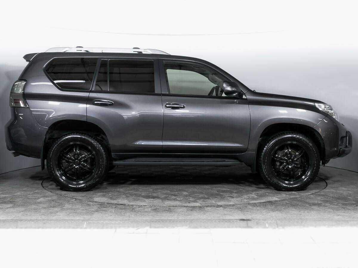 Б/У Тойота Лэнд Крузер Прадо 2012 года. Фото: #3