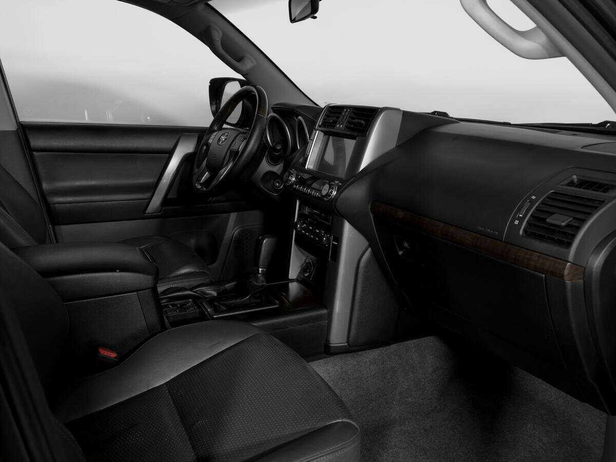 Б/У Тойота Лэнд Крузер Прадо 2012 года. Фото: #8