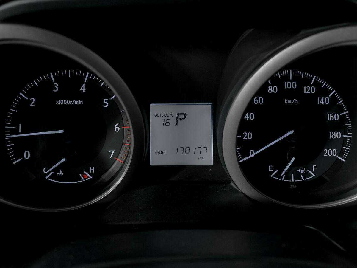 Б/У Тойота Лэнд Крузер Прадо 2012 года. Фото: #10