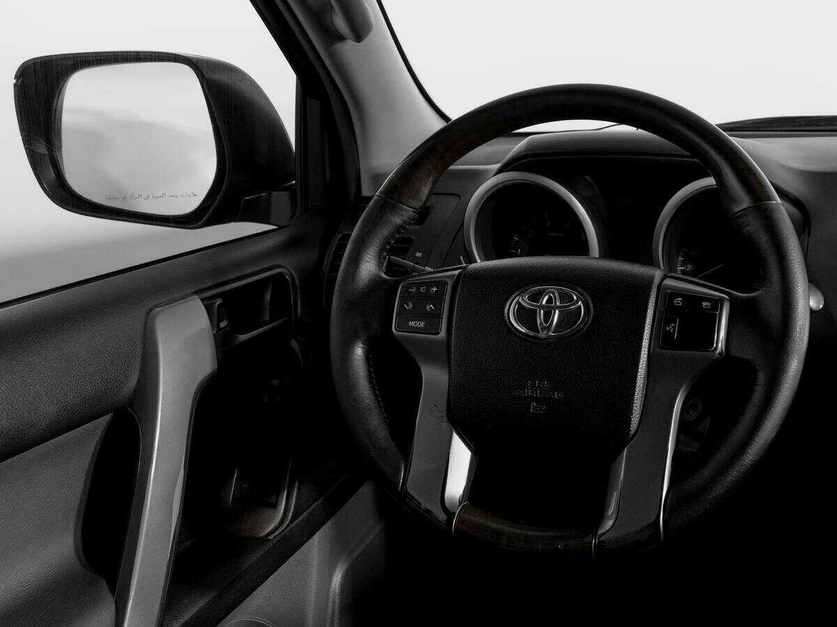 Б/У Тойота Лэнд Крузер Прадо 2012 года. Фото: #13