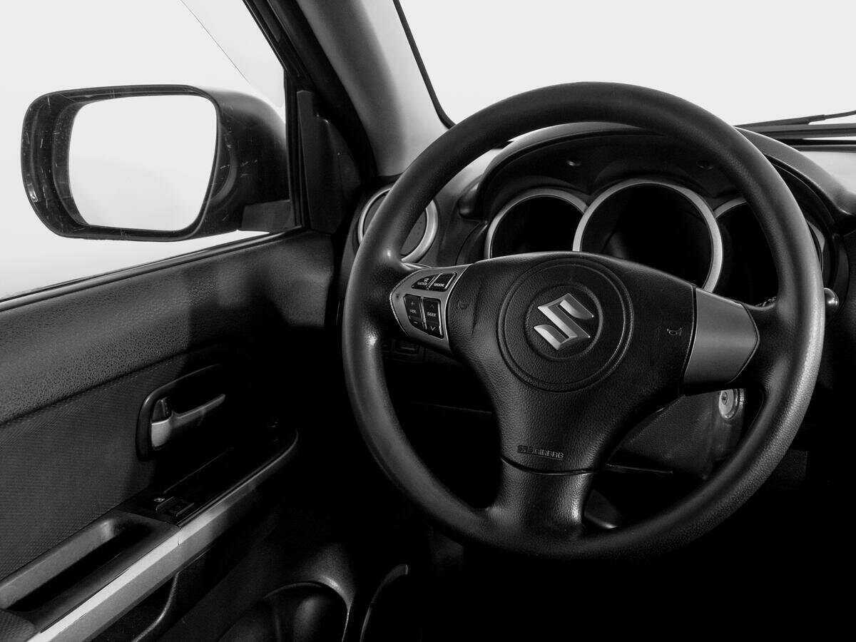 Б/У Сузуки Гранд Витара 2005 года. Фото: #12