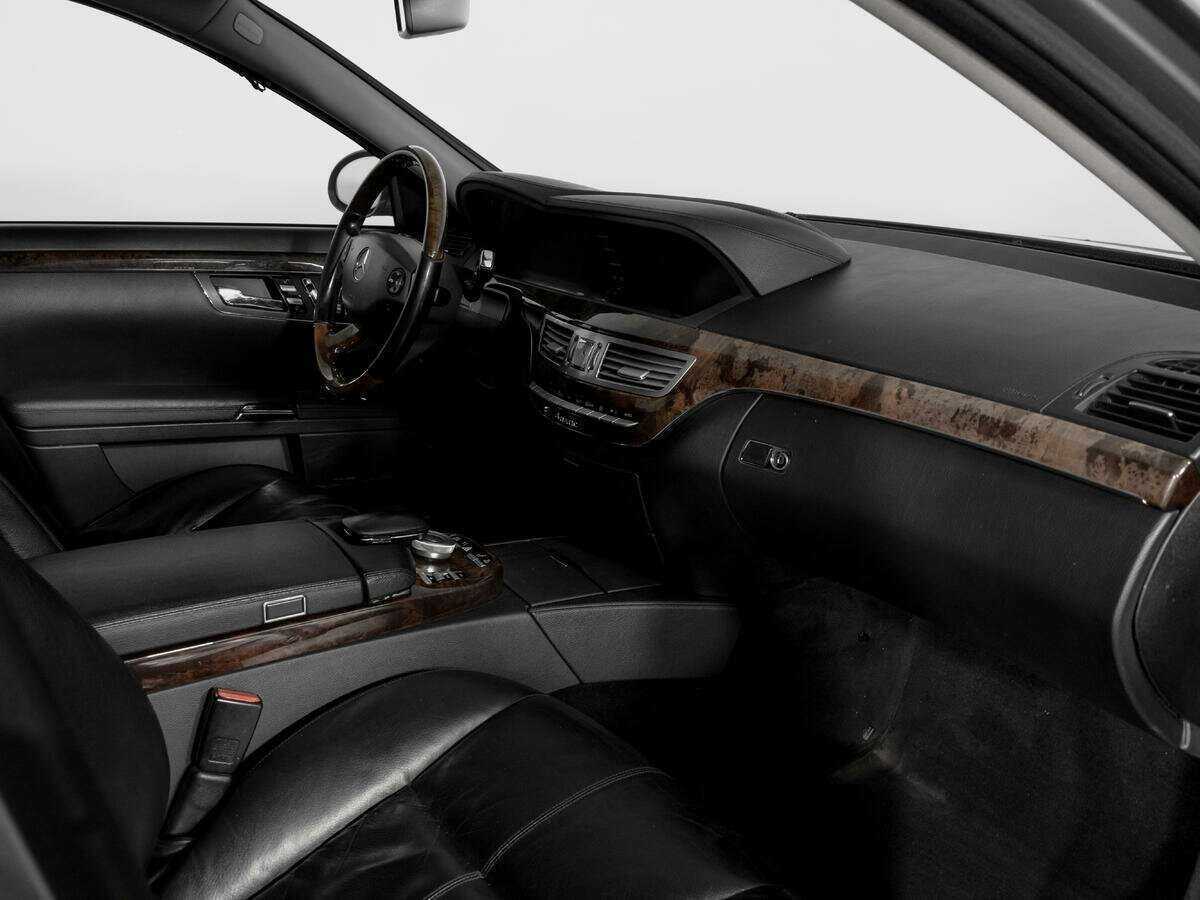 Б/У Мерседес-Бенц С-Класс 2007 года. Фото: #8