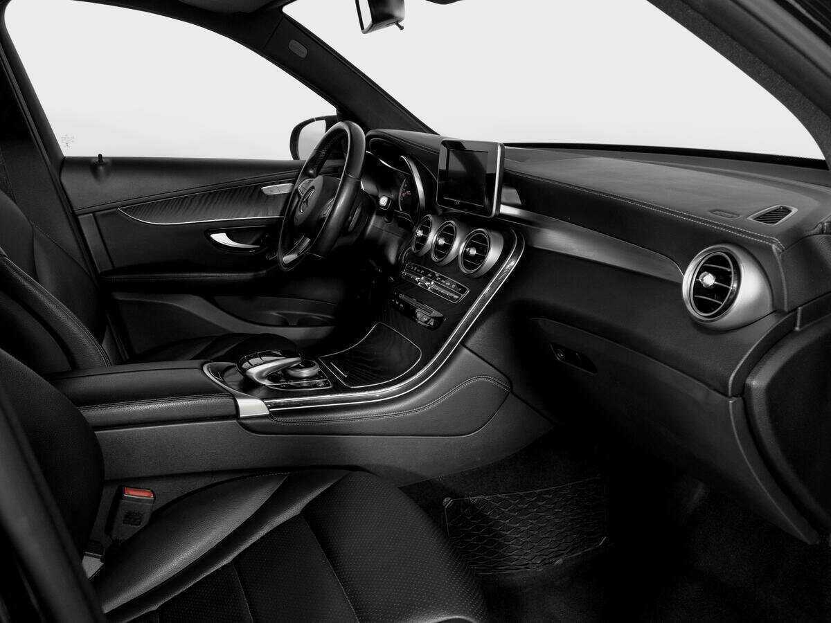 Б/У Мерседес-Бенц ГЛЦ 2018 года. Фото: #8