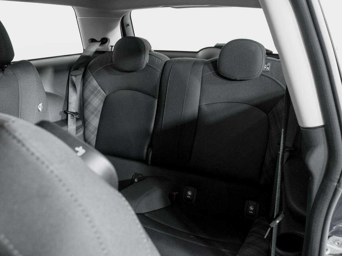 Б/У Мини Хэтч 2014 года. Фото: #9