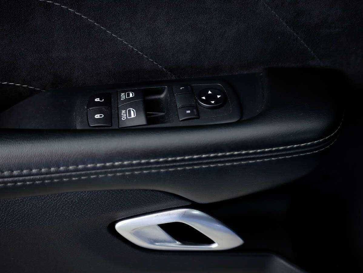 Б/У Додж Челленджер 2020 года. Фото: #13