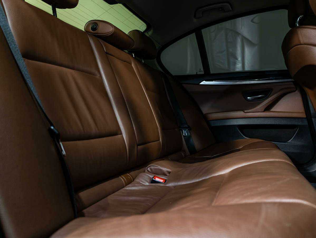 Б/У БМВ 5 серии 2012 года. Фото: #11