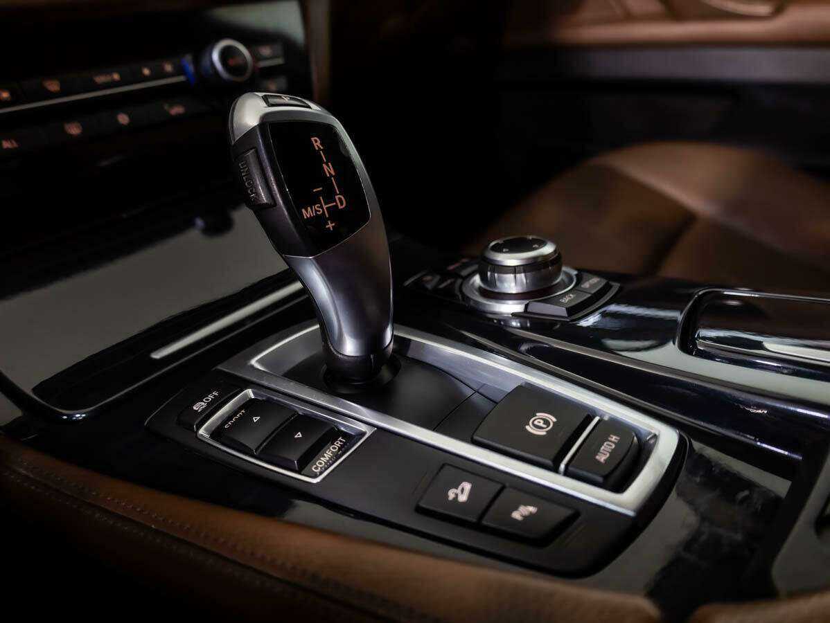 Б/У БМВ 5 серии 2012 года. Фото: #13