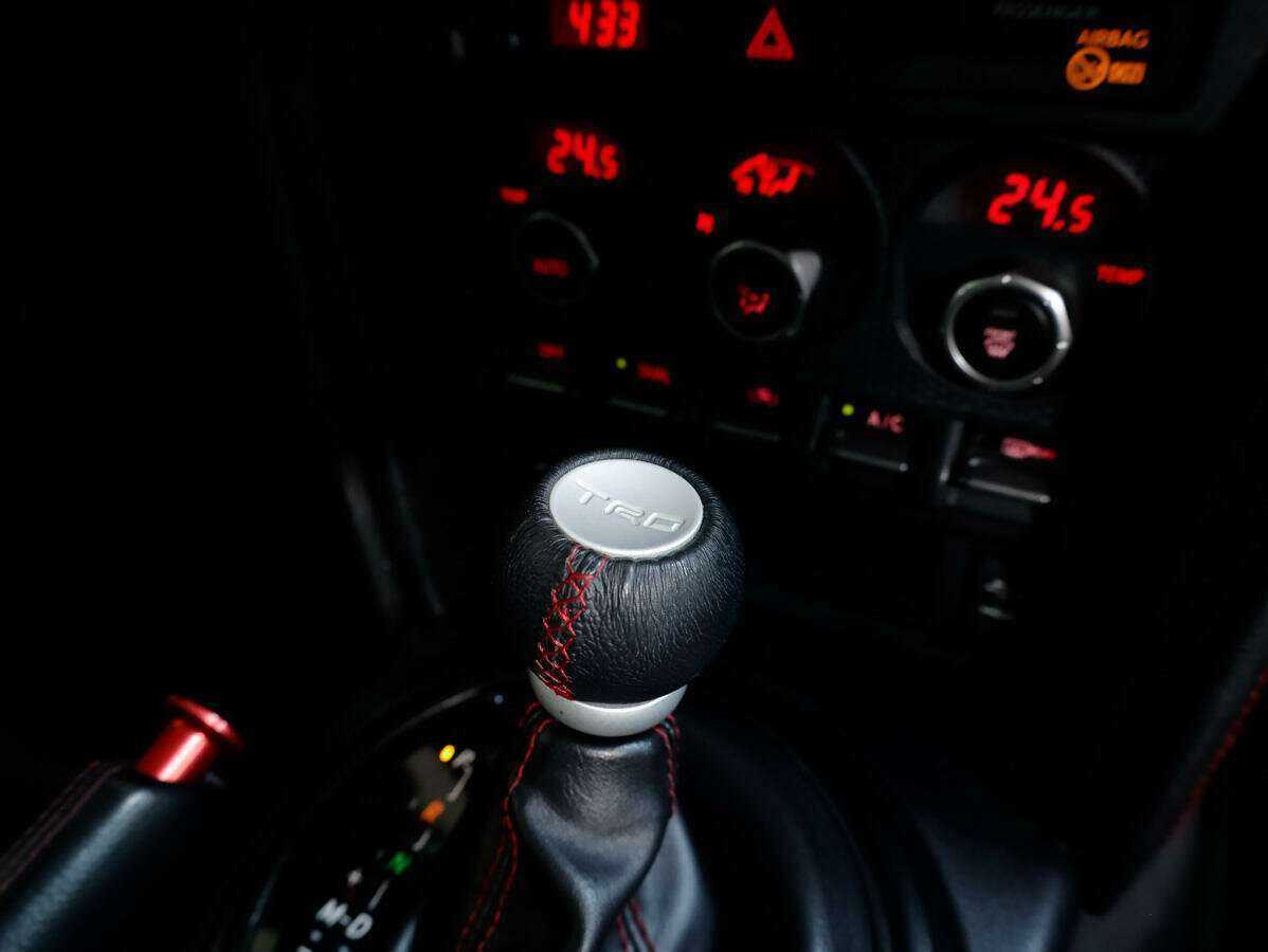 Б/У Тойота ГТ86 2012 года. Фото: #18