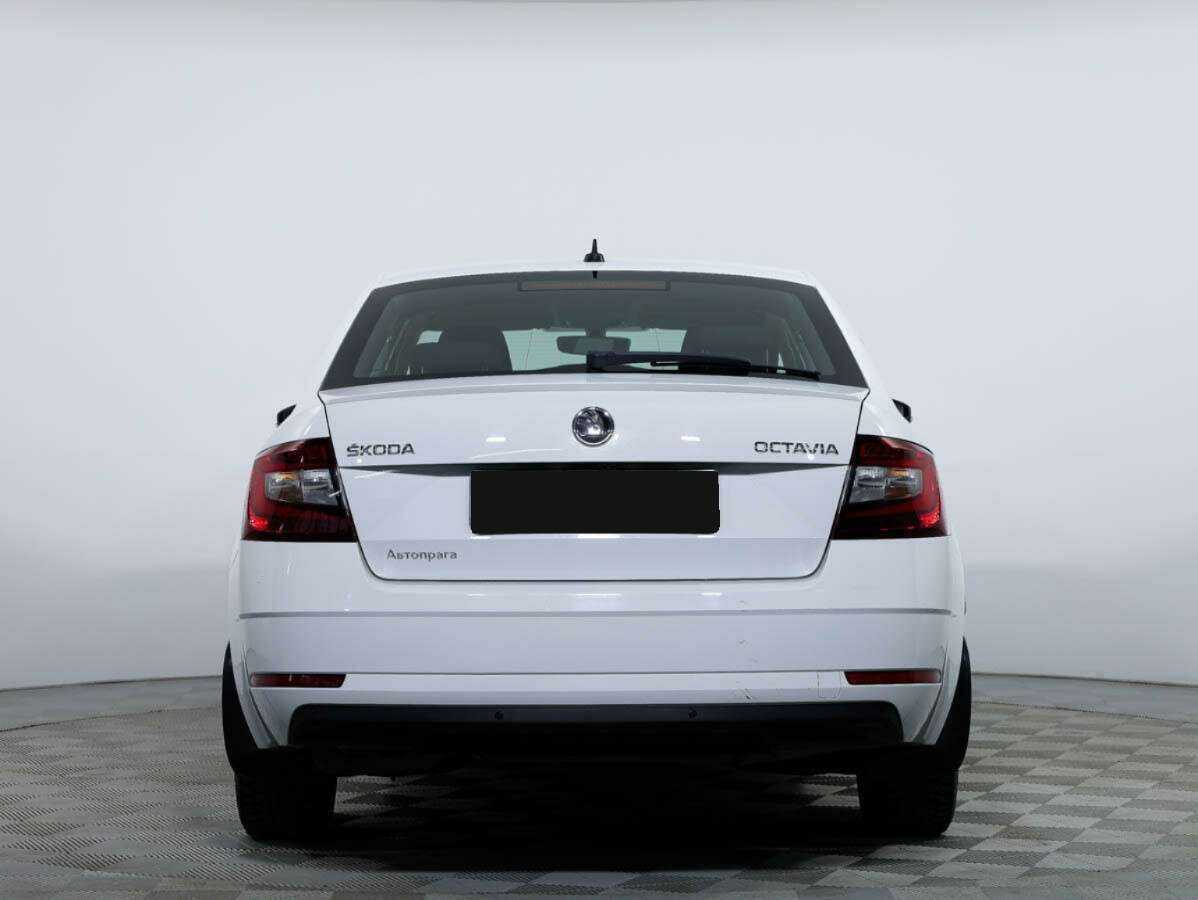 Б/У Шкода Октавия 2019 года. Фото: #4
