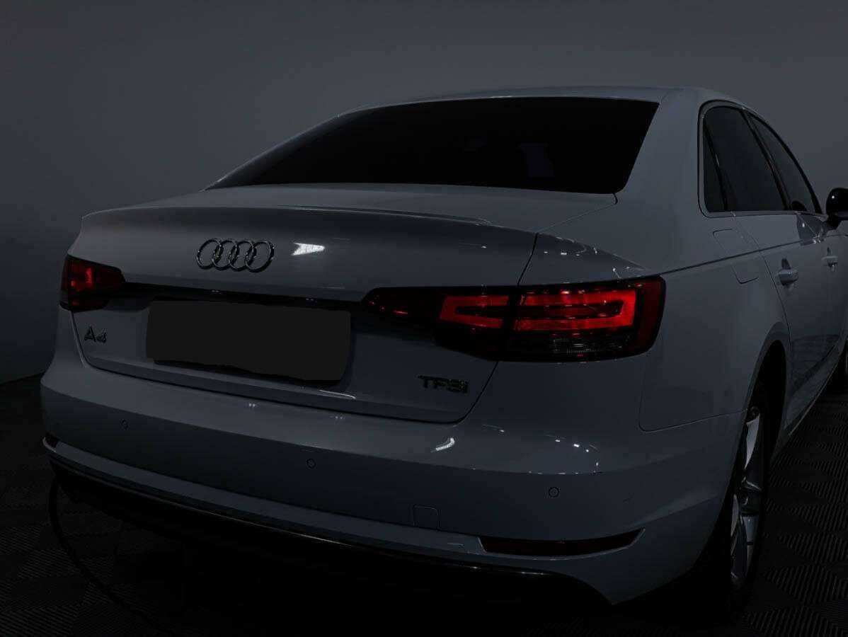 Б/У Ауди А4 2015 года. Фото: #24