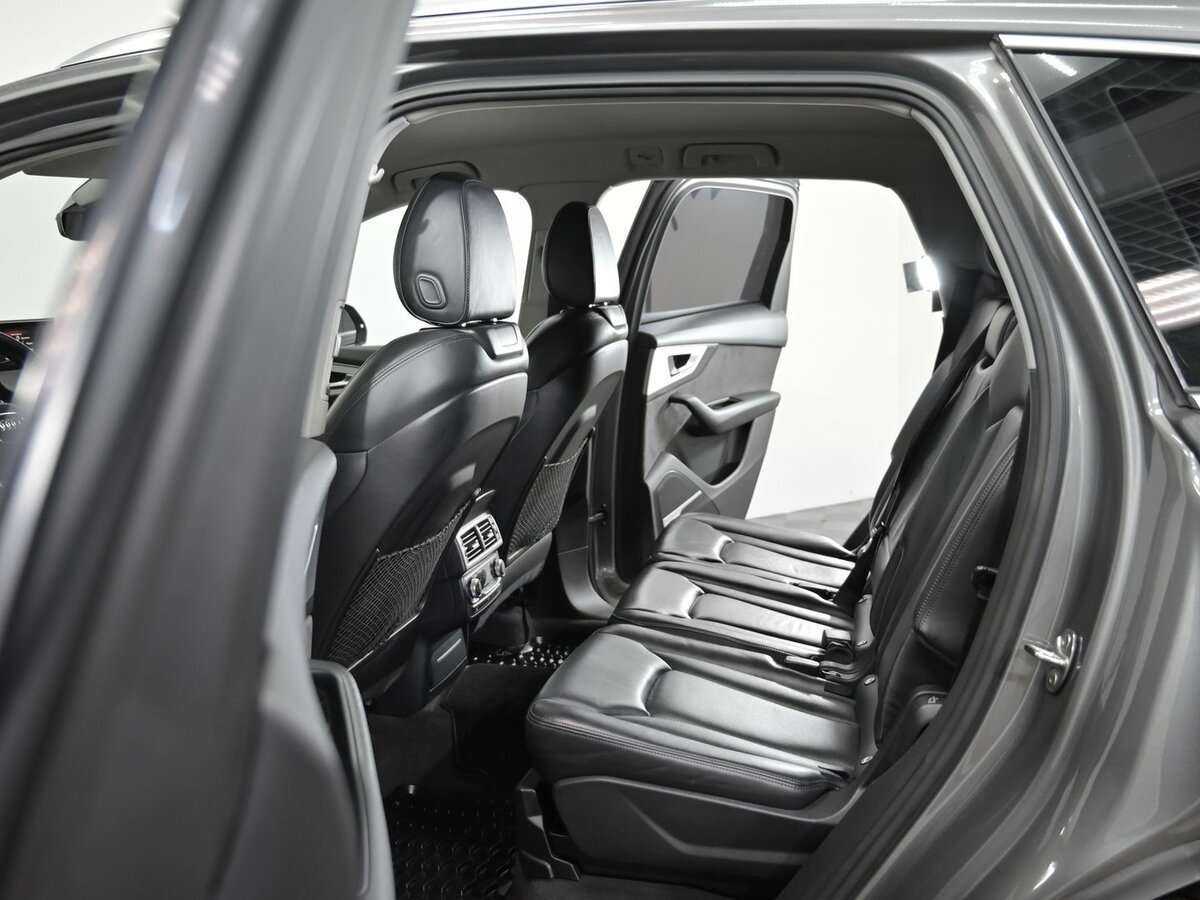 Б/У Ауди К7 2017 года. Фото: #5