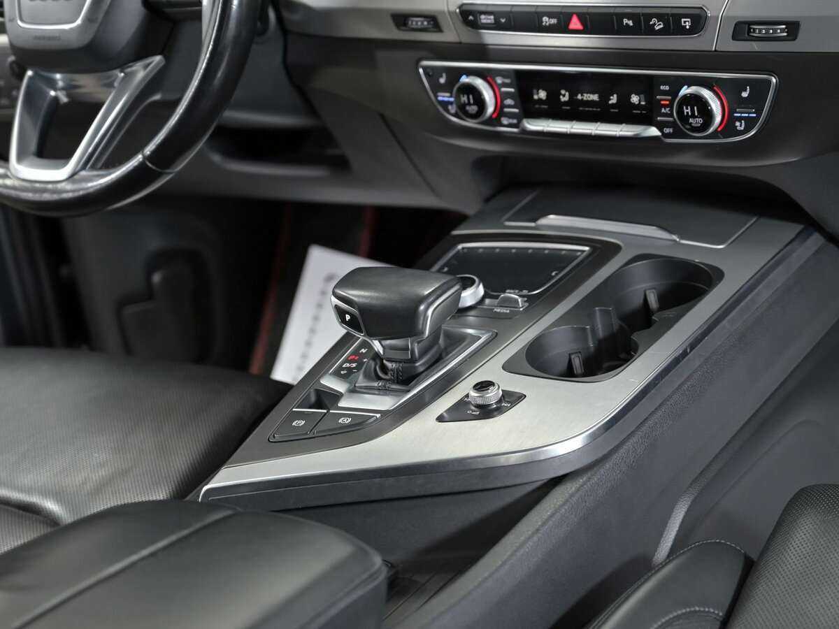 Б/У Ауди К7 2017 года. Фото: #11