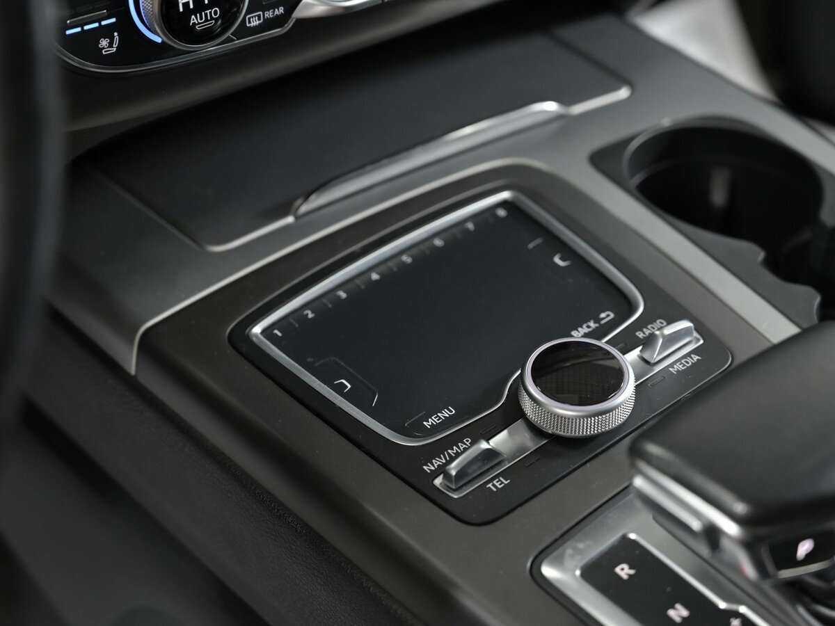 Б/У Ауди К7 2017 года. Фото: #15