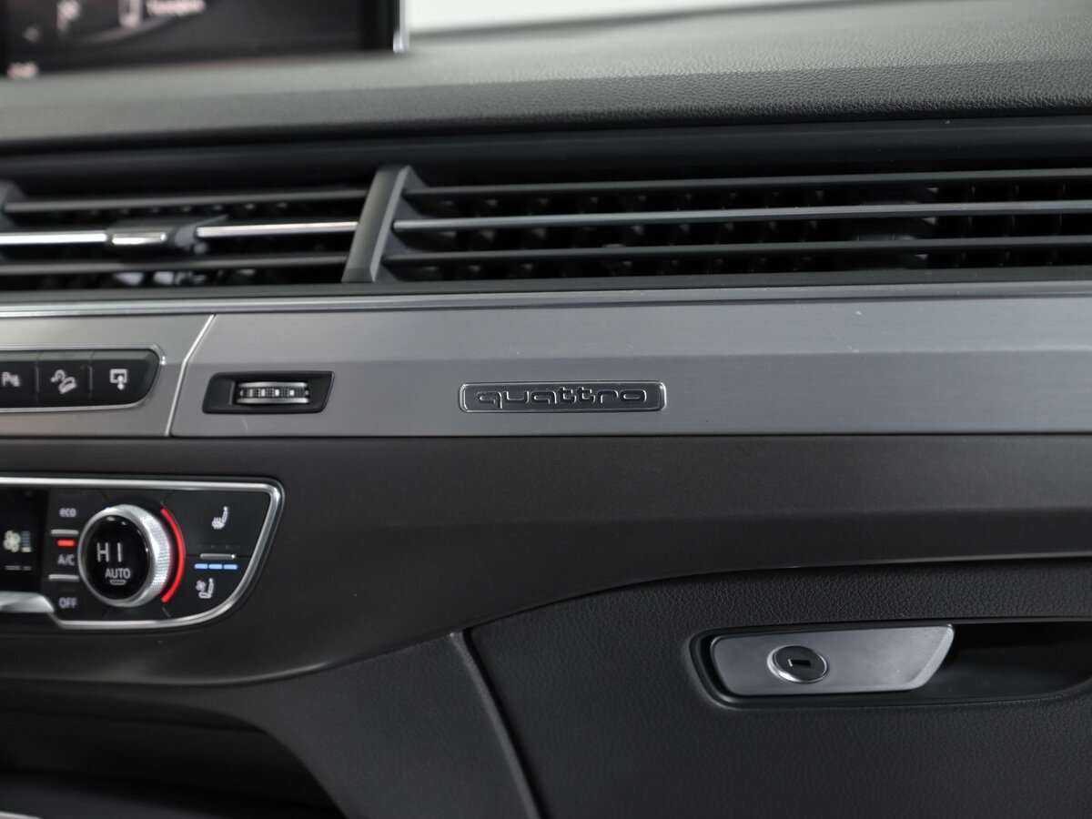 Б/У Ауди К7 2017 года. Фото: #16