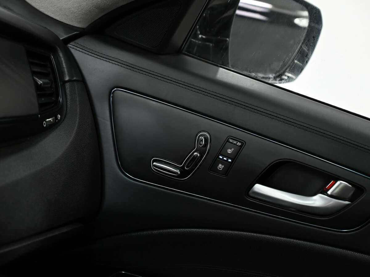 Б/У Киа Куорис 2013 года. Фото: #11